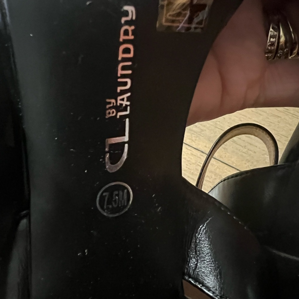 CL Laundry Black Women's Sandals with blocked heel - Picture 5 of 7